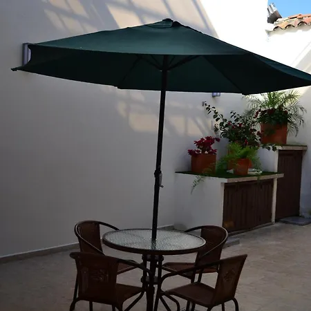 Hostal Casa de Lidice-2